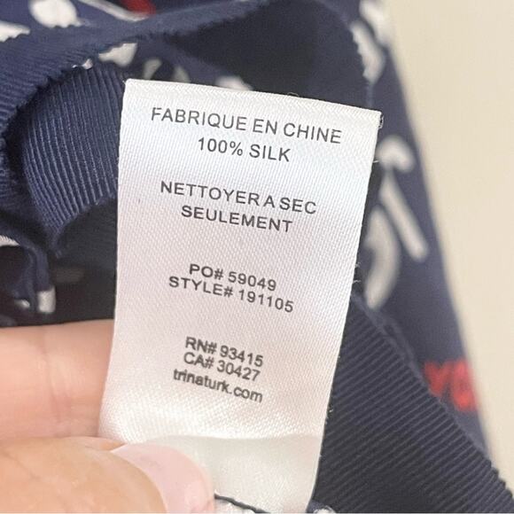 Trina Turk Navy Graphic Print Women Top Shirt size M „I love You” collection - Picture 7 of 8